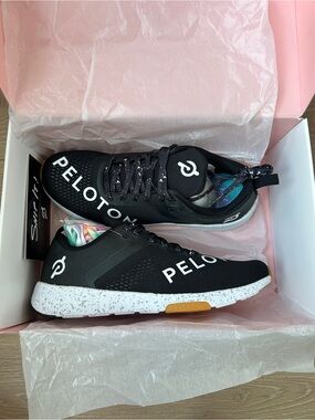 BRAND NEW NIB Size 8.5 Peloton Slate Black Sneakers with White Accent